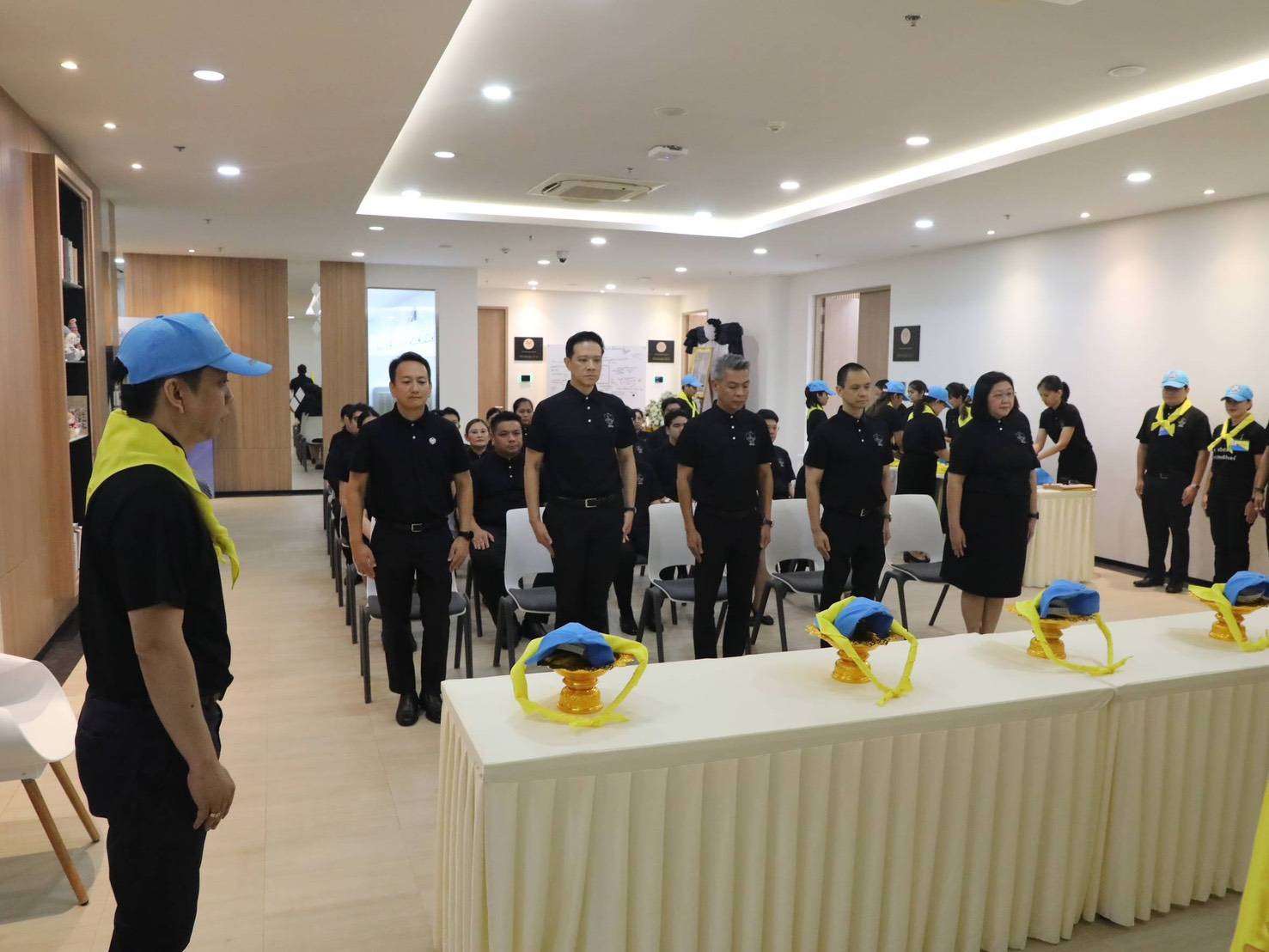 สำนักงานคณะกรรมการนโยบายรัฐวิสาหกิจ จัดพิธีรับมอบสิ่งของพระราชทาน หมวก และผ้าพันคอจิตอาสาพระราชทาน และการฝึกอบรมในหัวข้อ 