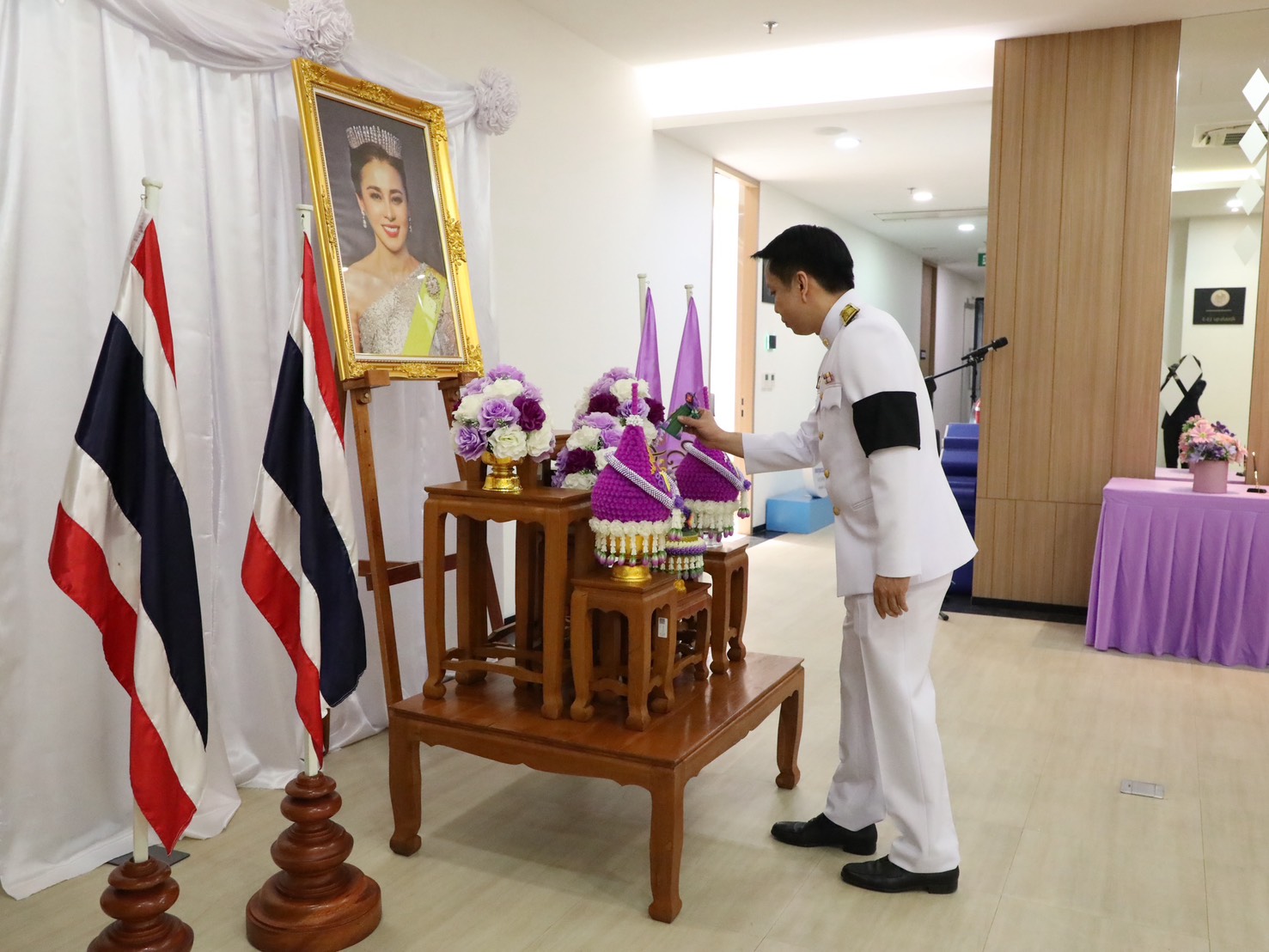 สำนักงานคณะกรรมการนโยบายรัฐวิสาหกิจ จัดพิธีถวายพระพรชัยมงคล สมเด็จพระนางเจ้าฯ พระบรมราชินี เนื่องในโอกาสพระราชพิธีมหามงคลเฉลิมพระชนมพรรษา 4 รอบ สมเด็จพระนางเจ้าฯ พระบรมราชินี 3 มิถุนายน 2569