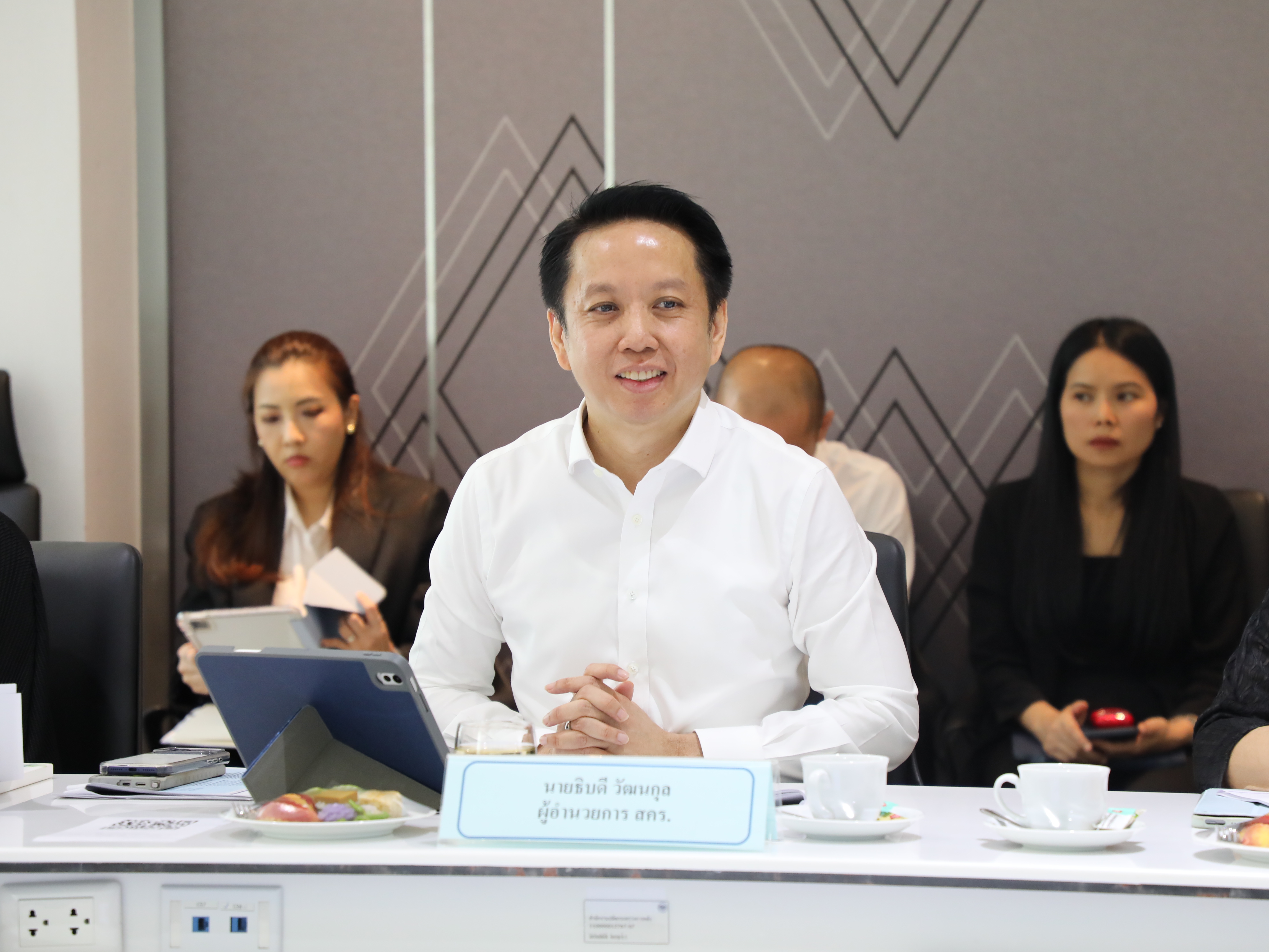นายลวรณ แสงสนิท ปลัดกระทรวงการคลัง เป็นประธานการประชุมติดตามเร่งรัดการเบิกจ่ายงบลงทุนของรัฐวิสาหกิจ ประจำปี 2569