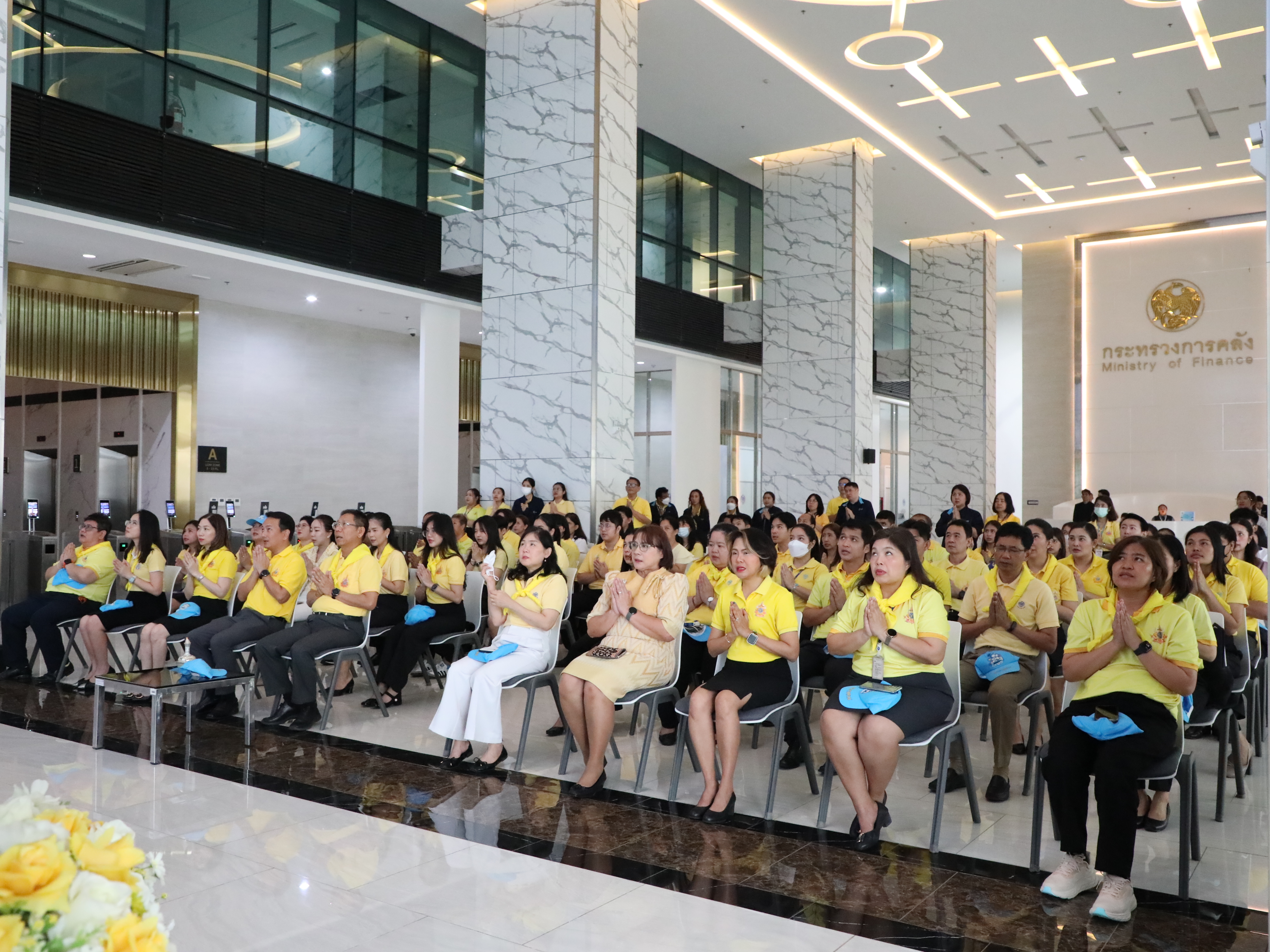 สำนักงานคณะกรรมการนโยบายรัฐวิสาหกิจ ร่วมกับกระทรวงการคลังจัดกิจกรรมถวายเทียนพรรษา ประจำปี 2568 ภายใต้กิจกรรมจิตอาสาบำเพ็ญสาธารณประโยชน์และบำเพ็ญสาธารณกุศลเฉลิมพระเกียรติ พระบาทสมเด็จพระเจ้าอยู่หัว เนื่องในโอกาสวันเฉลิมพระชนมพรรษา 28 กรกฎาคม 2568