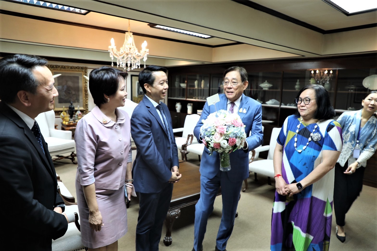 สคร. ร่วมเเสดงความยินดีกับนายพิชัย ชุณหวชิร เนื่องในโอกาสเข้ารับดำรงตำเเหน่งรัฐมนตรีว่าการกระทรวงการคลัง