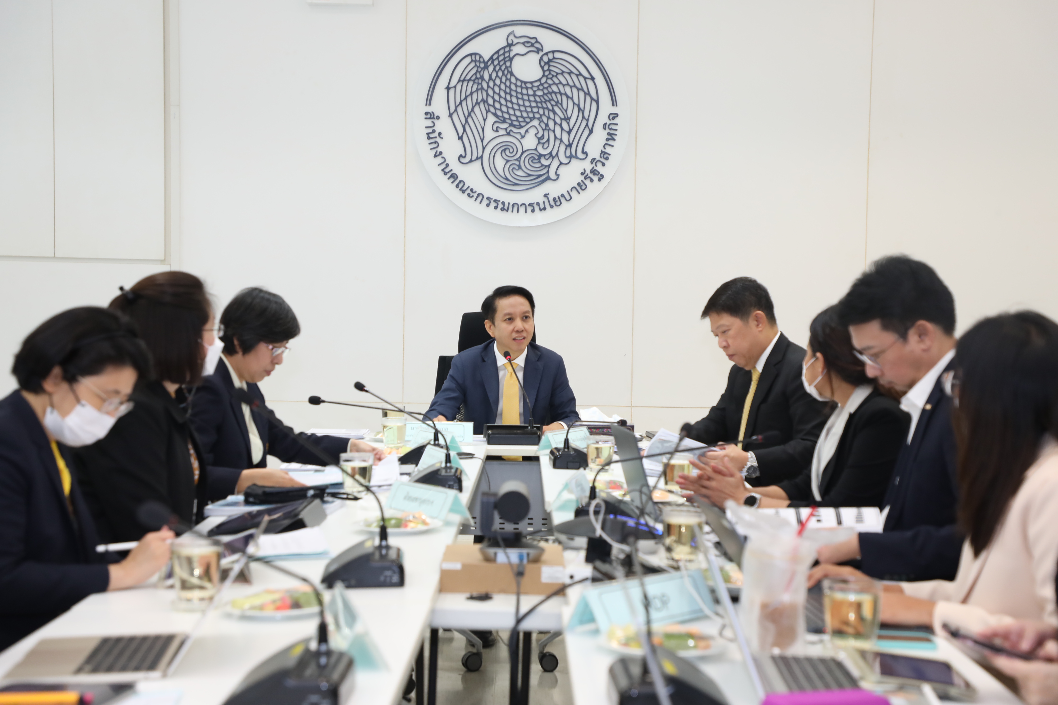 สำนักงานคณะกรรมการนโยบายรัฐวิสาหกิจ (สคร.) ได้จัดการประชุมคณะกรรมการประเมินผลการดำเนินงานรัฐวิสาหกิจ ครั้งที่ 5/2567 เมื่อวันที่ 24 มิถุนายน 2567 เวลา 13.30 น. ณ ห้องประชุม 1 ชั้น 2 สคร. อาคารธนาคารพัฒนาวิสาหกิจขนาดกลางและขนาดย่อมแห่งประเทศไทย และผ่านสื่อ