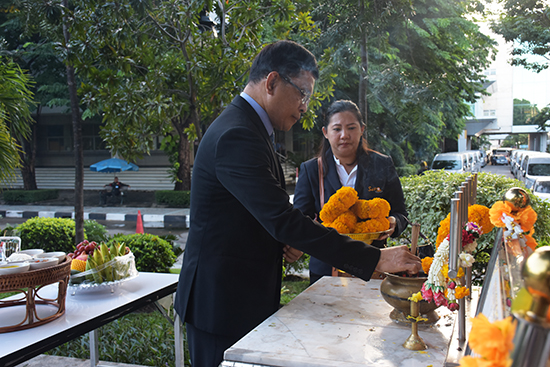 สักการะสิ่งศักดิ์สิทธิ์ประจำกระทรวงการคลัง เนื่องในวันคล้ายวันสถาปนา สคร. ครบรอบ 18 ปี