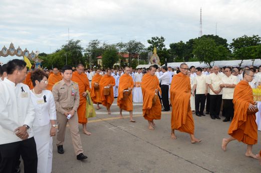 สคร. ร่วมพิธีทำบุญตักบาตรถวายพระราชกุศล และถวายพระพรชัยมงคลฯ