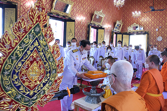 สคร. เข้าร่วมพิธีถวายผ้าพระกฐินพระราชทานกระทรวงการคลัง ประจำปี พ.ศ. 2564 