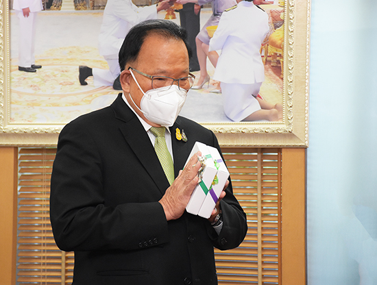 สคร. ร่วมอวยพรและขอพรปีใหม่ 2565 ผู้บริหารระดับสูงกระทรวงการคลัง