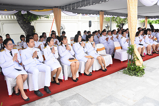 สคร. ร่วมพิธีถวายผ้าพระกฐินพระราชทานกระทรวงการคลัง ประจำปี พ.ศ. 2562