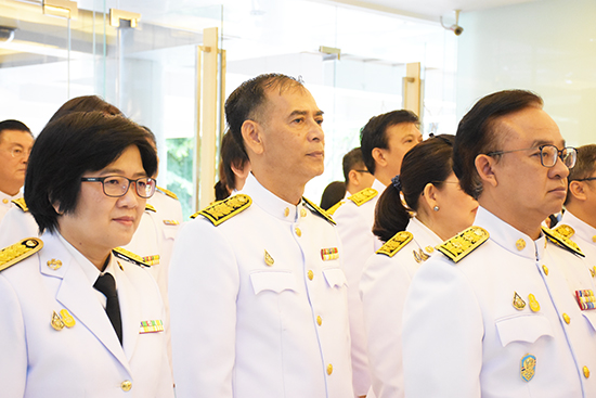 สคร.ร่วมพิธีทำบุญตักบาตรพระสงฆ์และพิธีลงนามถวายพระพร เนื่องในโอกาสวันเฉลิมพระชนมพรรษา สมเด็จพระบรมราชชนนีพันปีหลวง