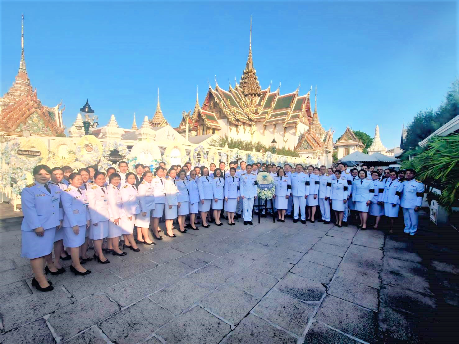 สำนักงานคณะกรรมการนโยบายรัฐวิสาหกิจ เป็นเจ้าภาพพระพิธีธรรมสวดพระอภิธรรมพระบรมศพ สมเด็จพระนางเจ้าสิริกิติ์ พระบรมราชินีนาถ พระบรมราชชนนีพันปีหลวง