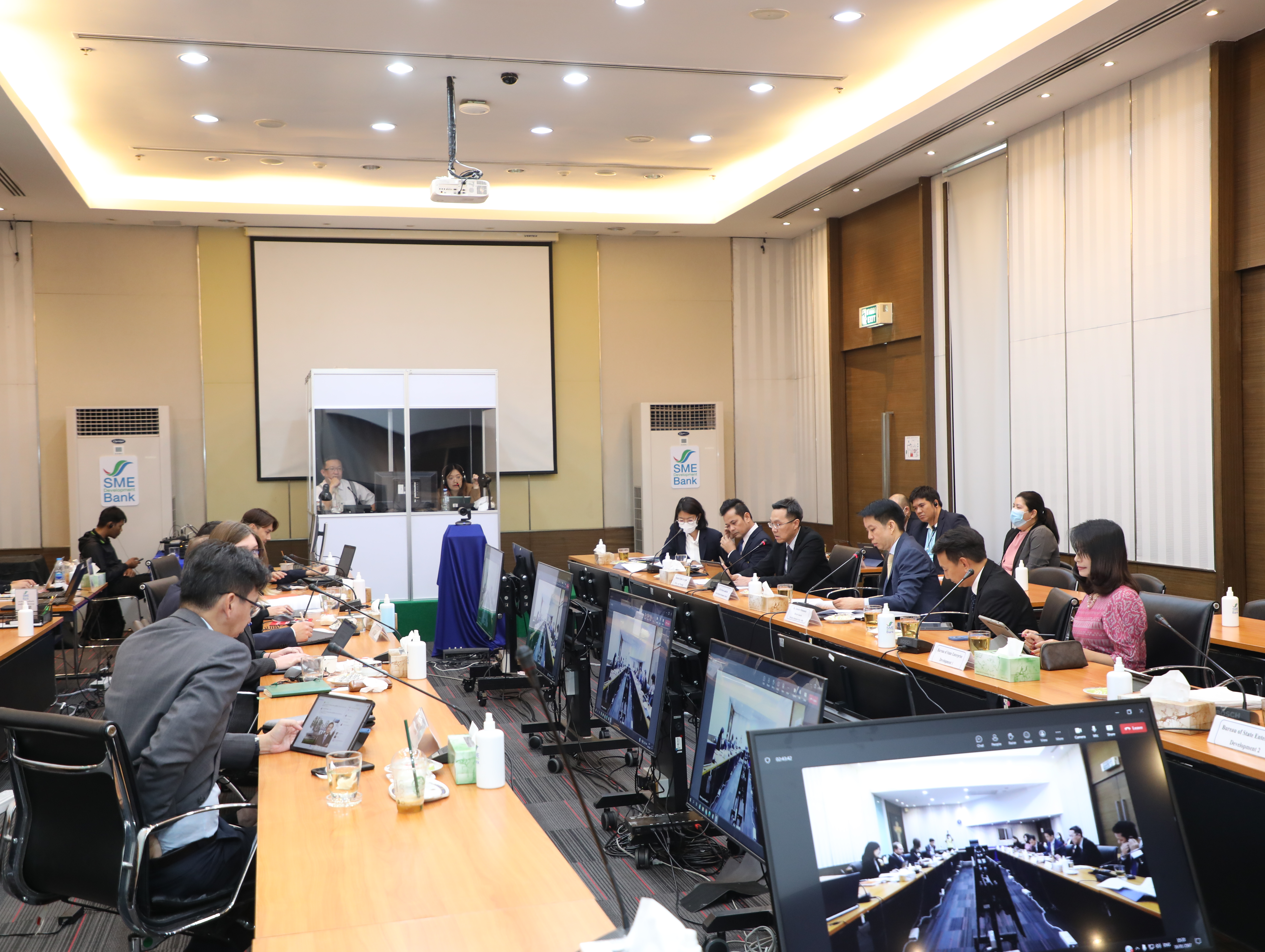 การประชุมหารือร่วมกับคณะผู้แทนองค์การเพื่อความร่วมมือทางเศรษฐกิจและการพัฒนา (OECD) สำหรับการจัดทำรายงานการประเมินสถานการณ์ของรัฐวิสาหกิจในภาพรวมด้านการกำกับดูแลกิจการที่ดีด้านการกำกับดูแลกิจการที่ดี