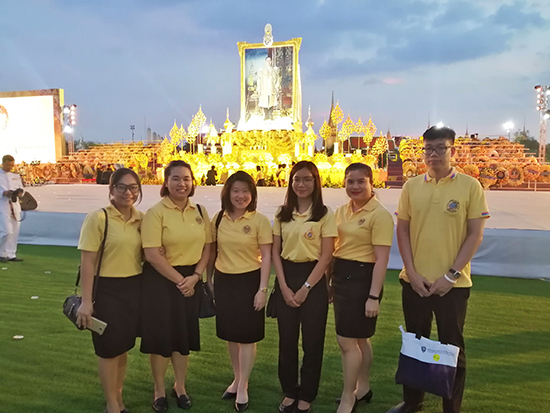 สคร. ร่วมพิธีจุดเทียนเพื่อน้อมรำลึกในพระมหากรุณาธิคุณรัชกาลที่ 9 เนื่องในวันคล้ายวันสวรรคต