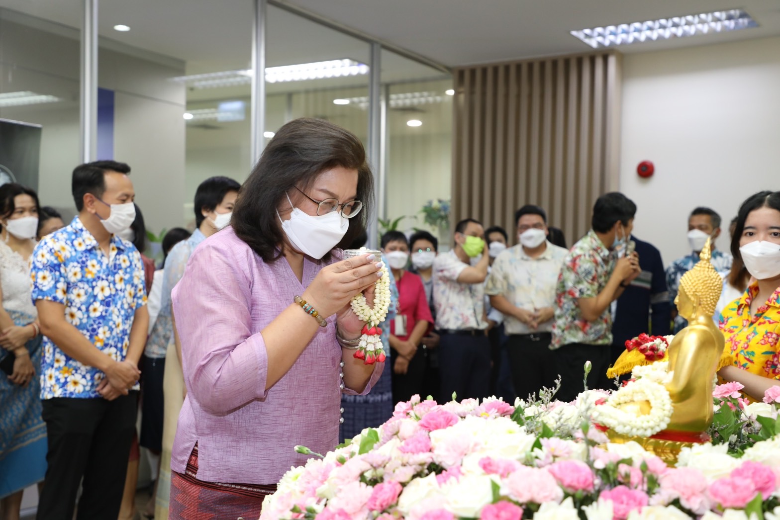 สคร. จัดพิธีสรงน้ำพระ เนื่องในวันสงกรานต์ พุทธศักราช ๒๕๖๗ 