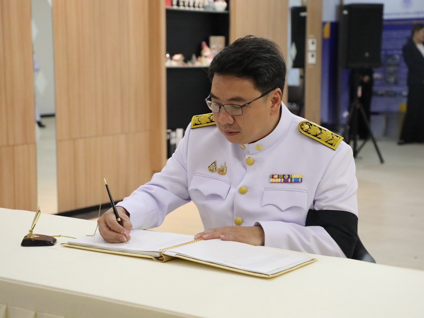 สำนักงานคณะกรรมการนโยบายรัฐวิสาหกิจ จัดพิธีลงนามถวายพระพรชัยมงคล พระบาทสมเด็จพระเจ้าอยู่หัว ฯ เนื่องในโอกาสวันฉัตรมงคล พุทธศักราช 2569