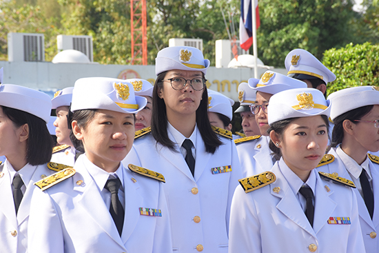 สคร. ร่วมวางพานประดับพุ่มดอกไม้ รัชกาลที่ 7