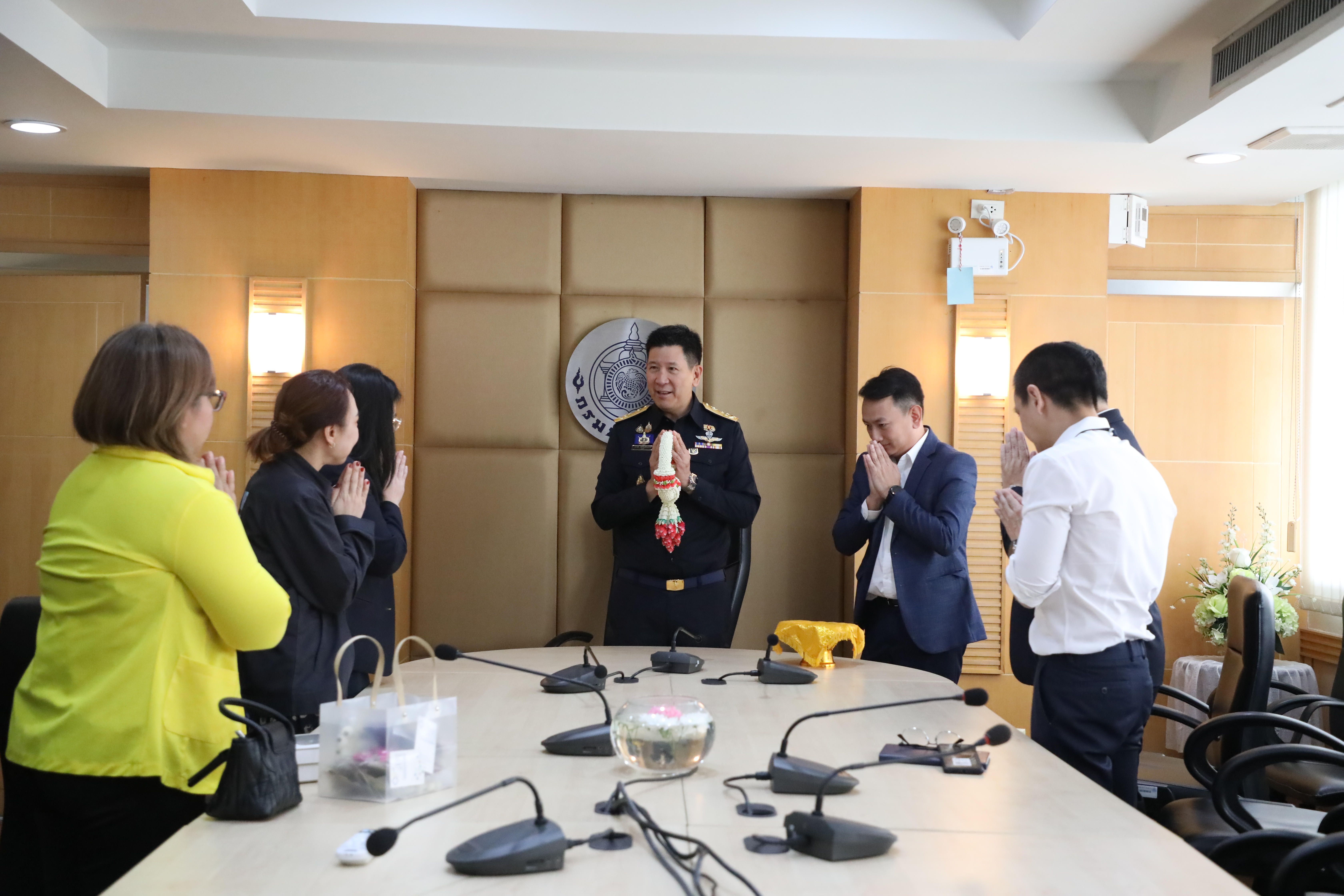 สำนักงานคณะกรรมการนโยบายรัฐวิสาหกิจ สวัสดีปีใหม่ พ.ศ. 2568 ผู้บริหารกรมธนารักษ์