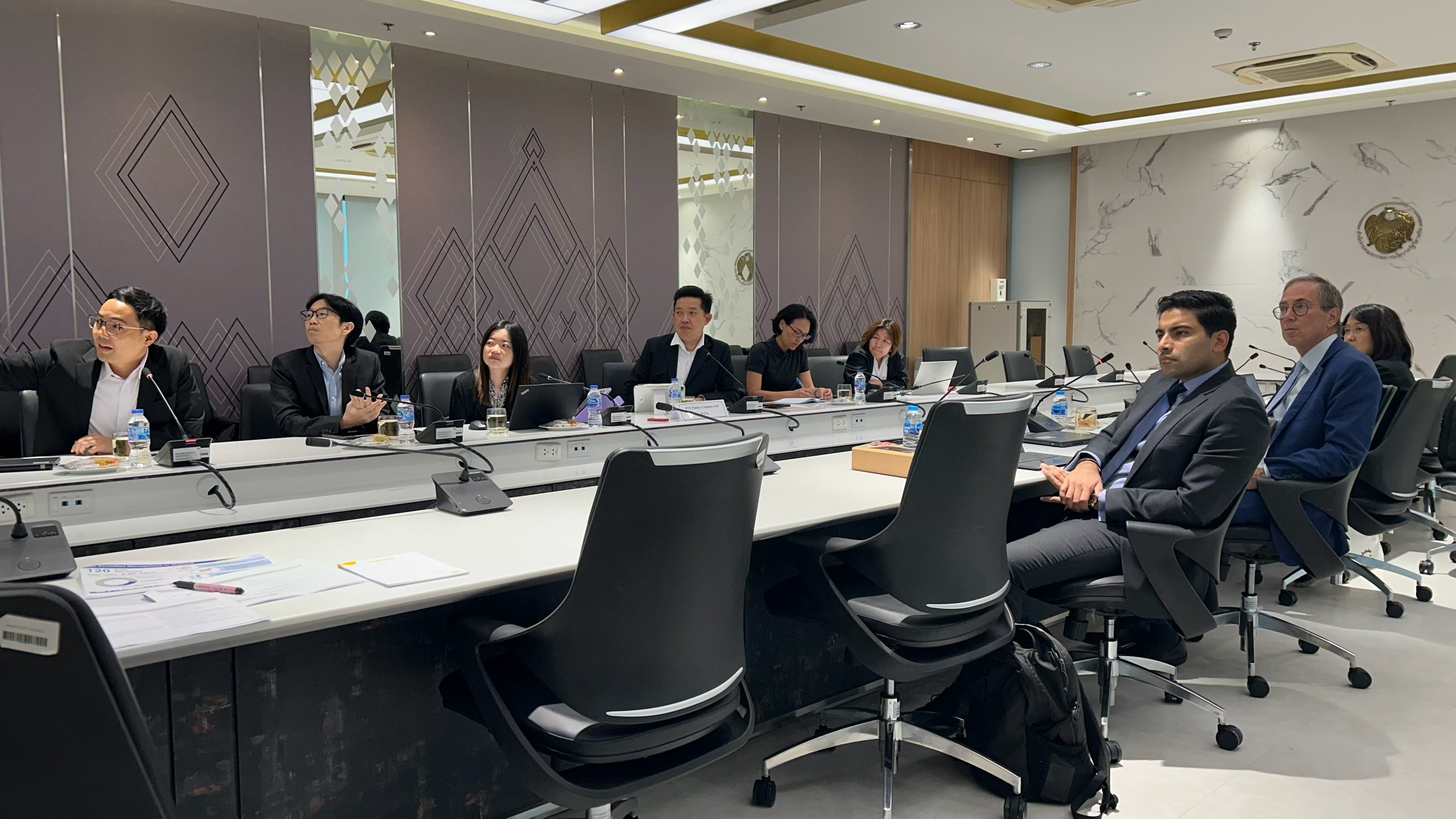 Road to OECD Accession Process: Day 3 การประชุมหารือร่วมกับผู้แทน OECD และหน่วยงานที่เกี่ยวข้องกับการกำกับดูแลกิจการรัฐวิสาหกิจ