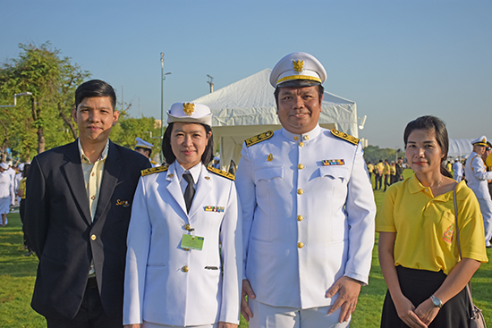 สคร. ร่วมพิธีถวายพานพุ่มราชสักการะเนื่องในวันคล้ายวันเฉลิมพระชนมพรรษา รัชกาลที่ 9