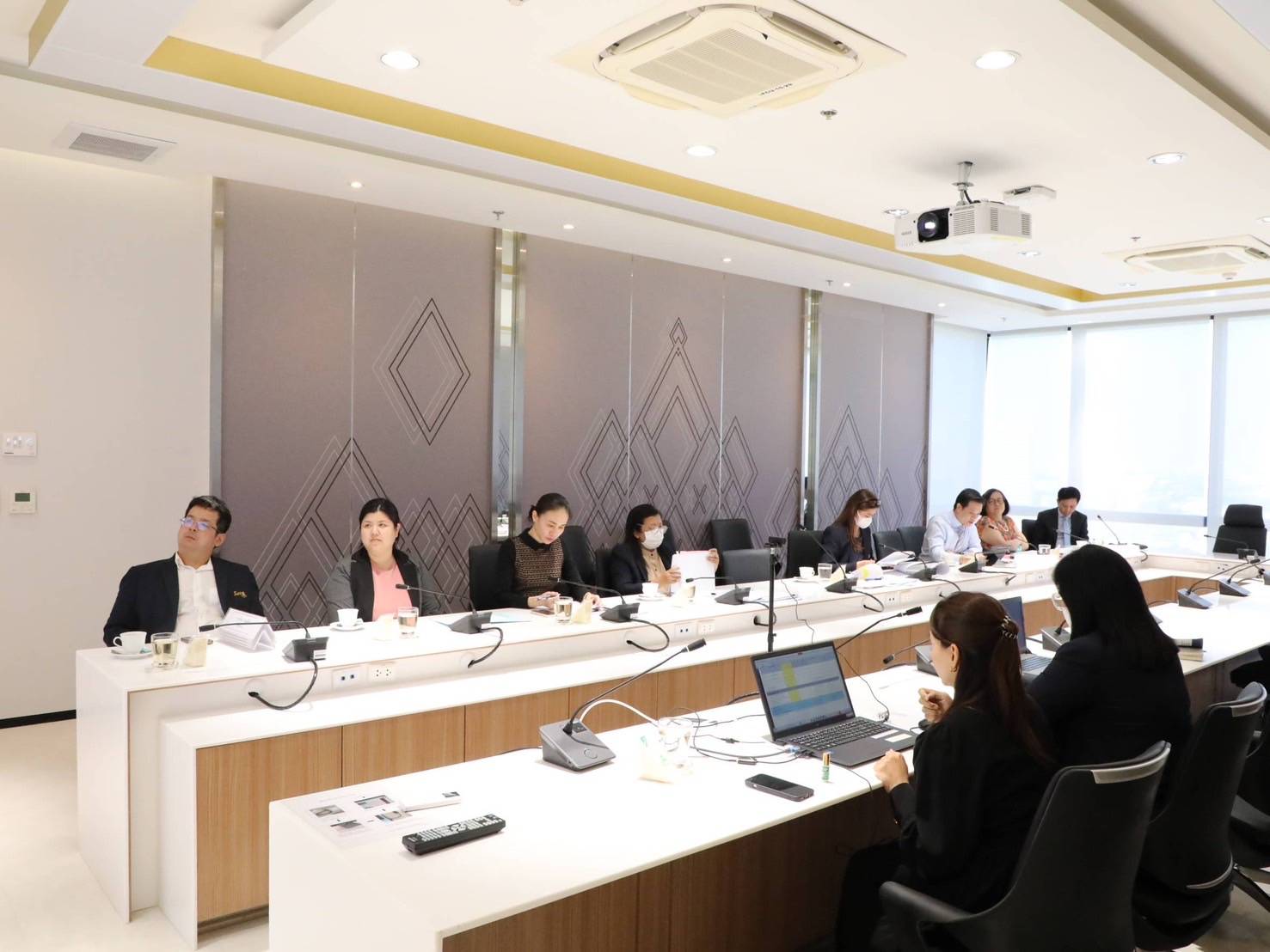 สำนักงานคณะกรรมการนโยบายรัฐวิสาหกิจ จัดการประชุมคณะกรรมการกลั่นกรองกรรมการรัฐวิสาหกิจ ครั้งที่ 10/2567