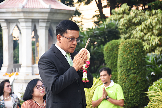 สักการะสิ่งศักดิ์สิทธิ์ประจำกระทรวงการคลัง เนื่องในวันคล้ายวันสถาปนา สคร. ครบรอบ 17 ปี