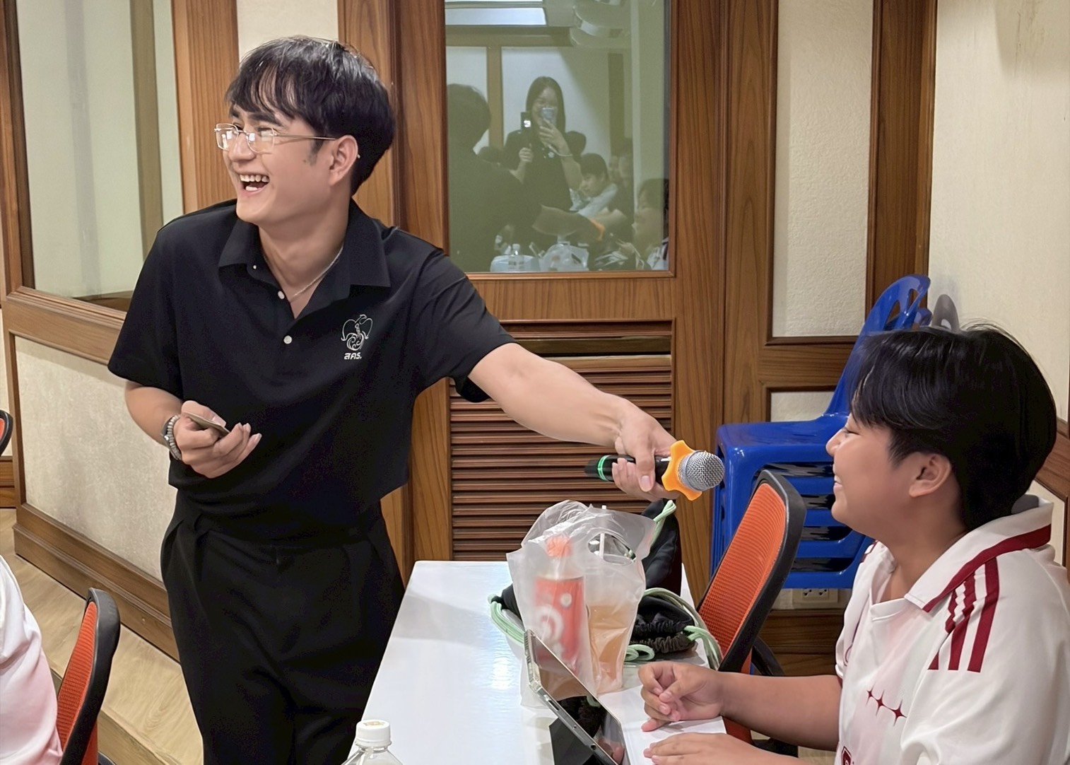 สำนักงานคณะกรรมการนโยบายรัฐวิสาหกิจ ได้จัดกิจกรรม Campus Tour แก่นักศึกษาชั้นปีที่ 3-4 ภาควิชาเศรษฐศาสตร์ คณะมนุษยศาสตร์และสังคมศาสตร์ มหาวิทยาลัยบูรพา