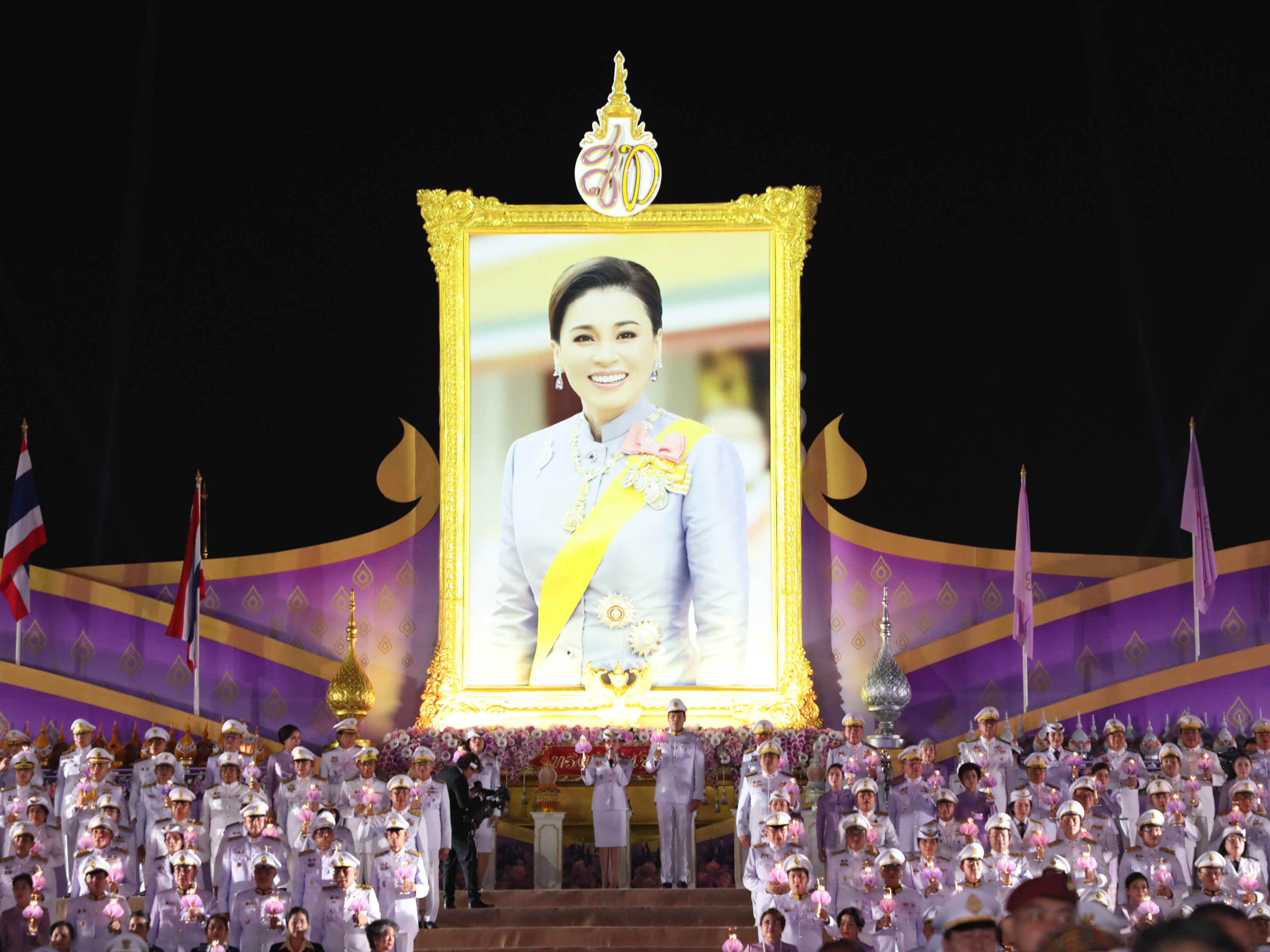 สำนักงานคณะกรรมการนโยบายรัฐวิสาหกิจ เข้าร่วมพิธีจุดเทียนถวายพระพรชัยมงคล เนื่องในโอกาสวันเฉลิมพระชนมพรรษา สมเด็จพระนางเจ้าสุทิดา พัชรสุธาพิมลลักษณ พระบรมราชินี 3 มิถุนายน 2568